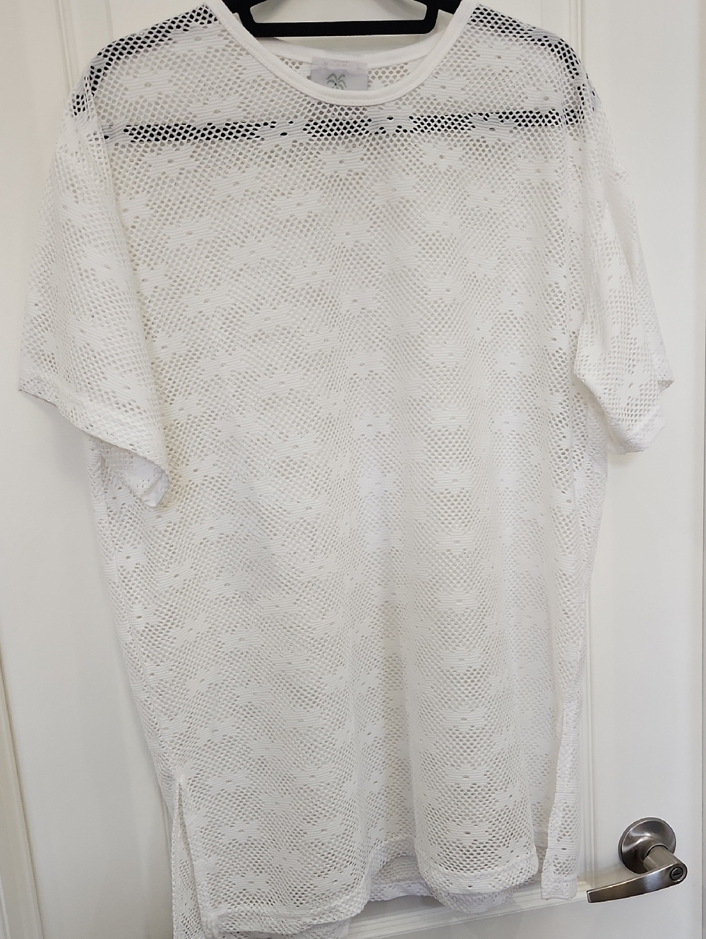 O/S White Mesh Short Sleeve Tunic Or Bathing Suit Cover Up